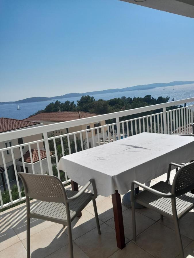 Feelhvar Along Bluelagoon Beach Hvar Town Bilik gambar