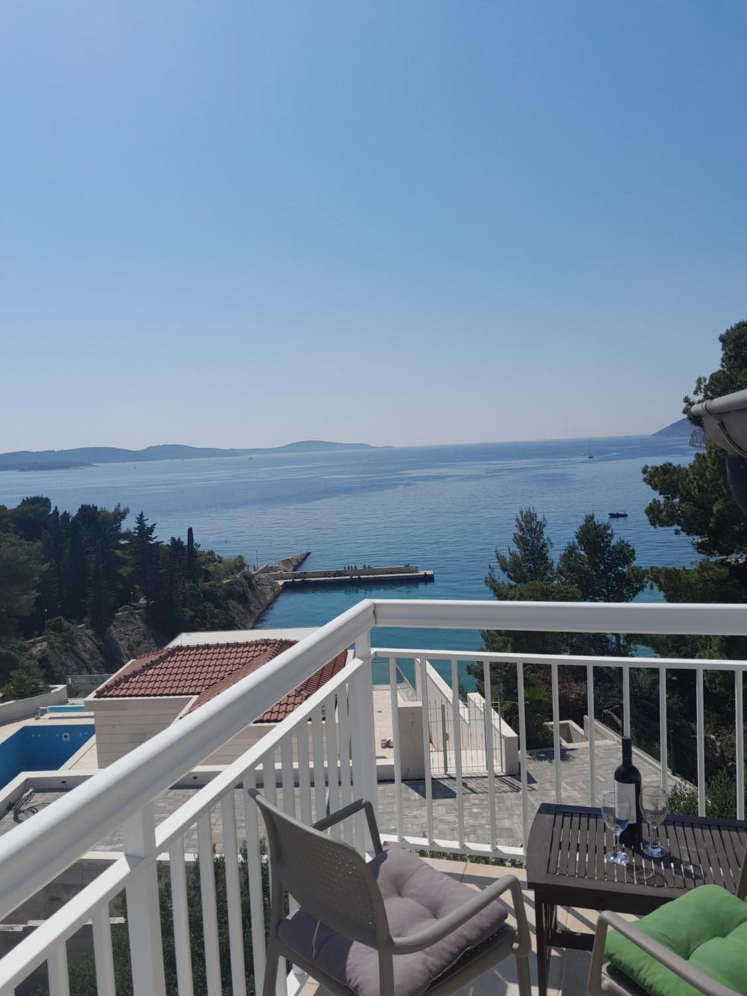 Feelhvar Along Bluelagoon Beach Hvar Town Bilik gambar